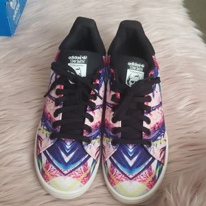 Womans Adidas size 9